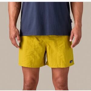 Patagonia Men's Baggies Shorts Yellow Size Small
Outdoors / gym / workout